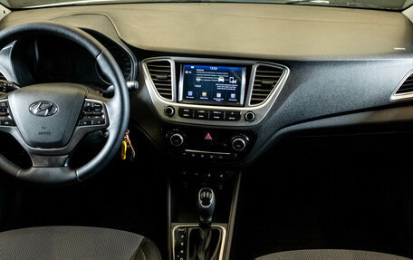 Hyundai Solaris II рестайлинг, 2019 год, 1 399 000 рублей, 5 фотография