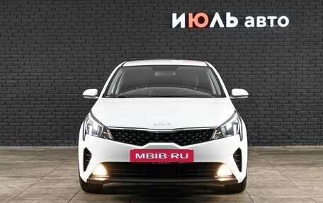 KIA Rio IV, 2021 год, 1 660 000 рублей, 2 фотография