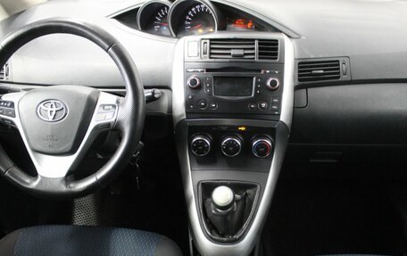 Toyota Verso I, 2013 год, 1 080 000 рублей, 20 фотография