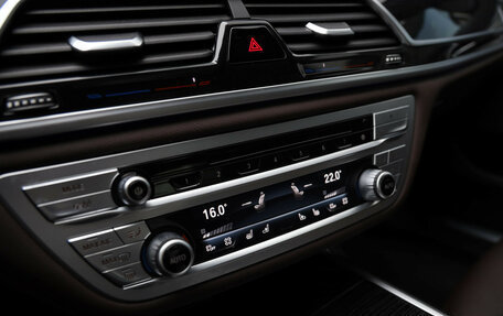 BMW 7 серия, 2018 год, 3 199 000 рублей, 13 фотография