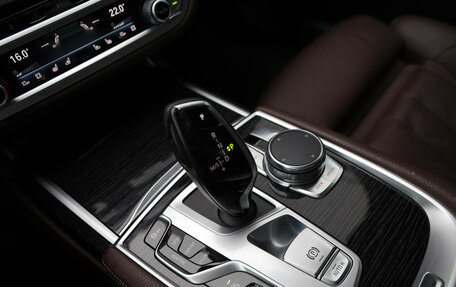 BMW 7 серия, 2018 год, 3 199 000 рублей, 11 фотография