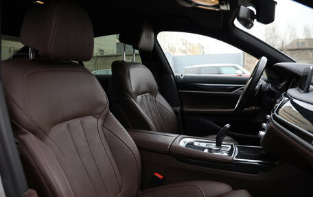 BMW 7 серия, 2018 год, 3 199 000 рублей, 18 фотография