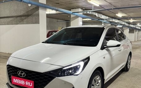 Hyundai Solaris II рестайлинг, 2021 год, 1 510 000 рублей, 1 фотография