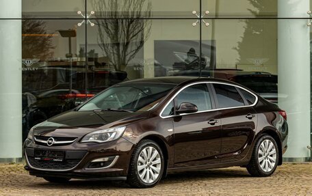 Opel Astra J, 2014 год, 895 000 рублей, 1 фотография