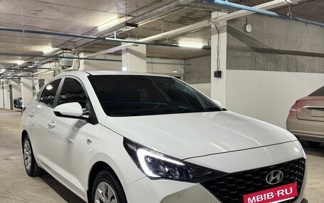 Hyundai Solaris II рестайлинг, 2021 год, 1 510 000 рублей, 3 фотография