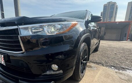 Toyota Highlander III, 2014 год, 2 600 000 рублей, 5 фотография