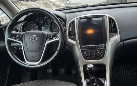 Opel Astra J, 2011 год, 670 000 рублей, 7 фотография