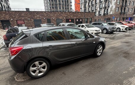 Opel Astra J, 2011 год, 670 000 рублей, 4 фотография