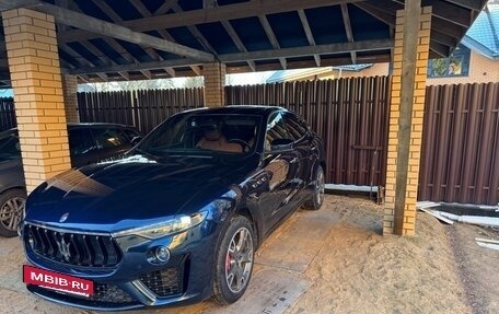 Maserati Levante I, 2021 год, 8 250 000 рублей, 4 фотография