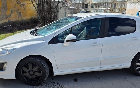 Peugeot 308 II, 2011 год, 470 000 рублей, 2 фотография