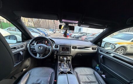 Volkswagen Touareg III, 2015 год, 2 300 000 рублей, 11 фотография