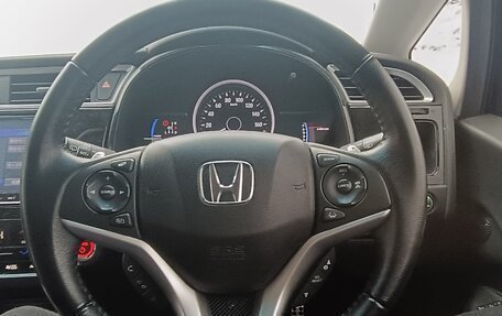 Honda Shuttle II, 2017 год, 1 420 000 рублей, 8 фотография