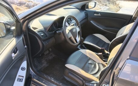 Hyundai Solaris II рестайлинг, 2015 год, 840 000 рублей, 7 фотография