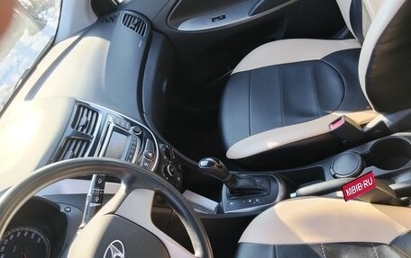 Hyundai Solaris II рестайлинг, 2015 год, 840 000 рублей, 8 фотография