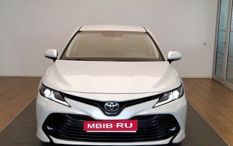 Toyota Camry, 2019 год, 2 580 000 рублей, 2 фотография