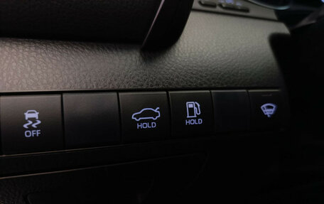 Toyota Camry, 2019 год, 2 580 000 рублей, 18 фотография