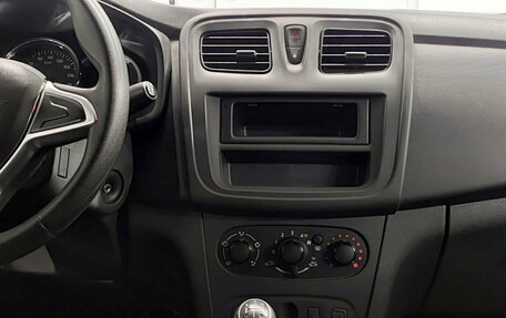 Renault Logan II, 2020 год, 1 077 000 рублей, 18 фотография