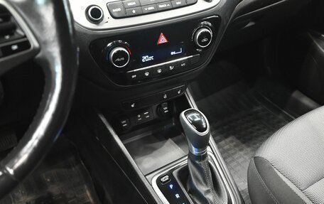 Hyundai Solaris II рестайлинг, 2017 год, 1 500 000 рублей, 15 фотография