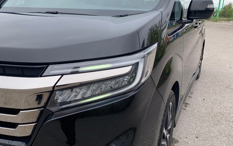 Honda Stepwgn IV, 2019 год, 2 350 000 рублей, 1 фотография