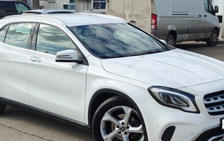 Mercedes-Benz GLA, 2019 год, 2 350 000 рублей, 1 фотография