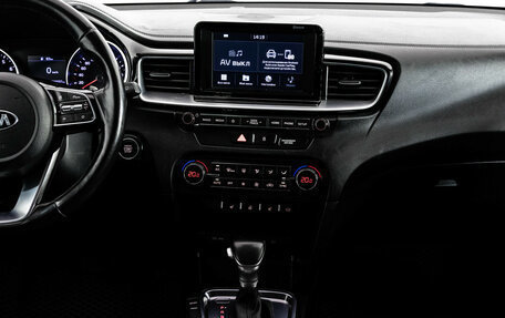 KIA cee'd III, 2019 год, 999 000 рублей, 12 фотография