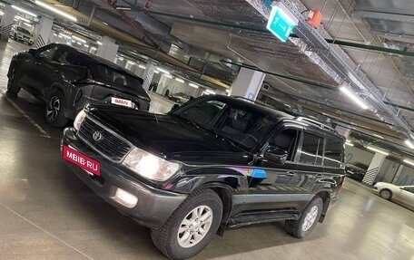 Toyota Land Cruiser 100 рестайлинг 2, 1998 год, 1 160 000 рублей, 11 фотография