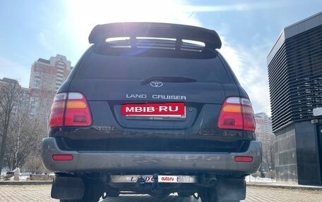 Toyota Land Cruiser 100 рестайлинг 2, 1998 год, 1 160 000 рублей, 31 фотография