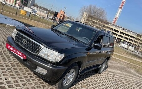Toyota Land Cruiser 100 рестайлинг 2, 1998 год, 1 160 000 рублей, 38 фотография