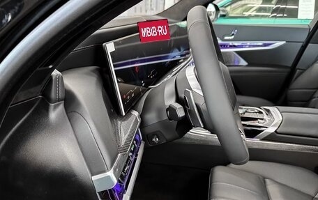 BMW 7 серия, 2025 год, 18 400 000 рублей, 16 фотография