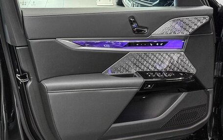 BMW 7 серия, 2025 год, 18 400 000 рублей, 17 фотография