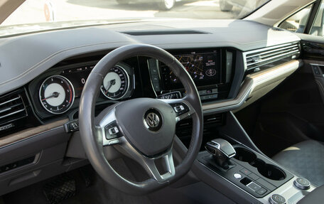 Volkswagen Touareg III, 2018 год, 4 898 000 рублей, 11 фотография