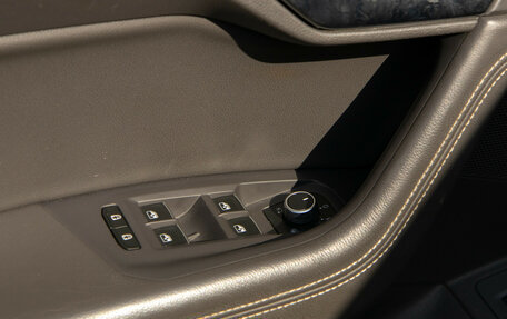 Volkswagen Touareg III, 2018 год, 4 898 000 рублей, 25 фотография