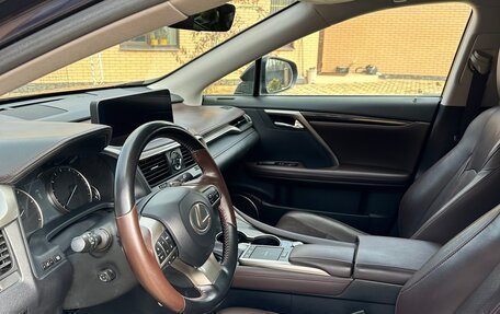 Lexus RX IV рестайлинг, 2019 год, 4 500 000 рублей, 6 фотография