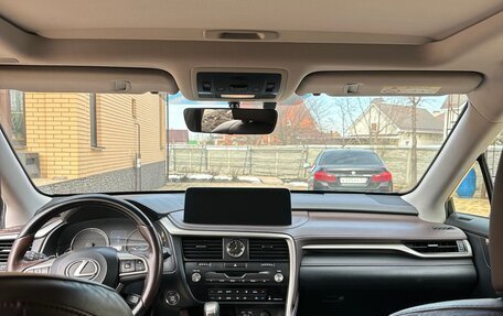 Lexus RX IV рестайлинг, 2019 год, 4 500 000 рублей, 9 фотография