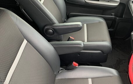 Honda Stepwgn IV, 2019 год, 2 350 000 рублей, 6 фотография