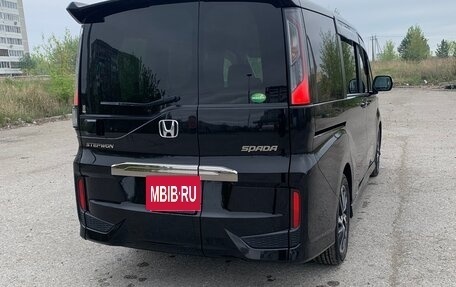 Honda Stepwgn IV, 2019 год, 2 350 000 рублей, 7 фотография