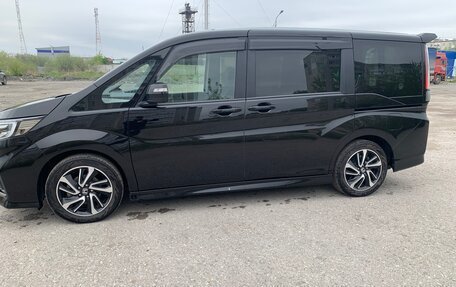 Honda Stepwgn IV, 2019 год, 2 350 000 рублей, 16 фотография