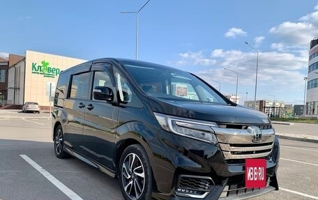 Honda Stepwgn IV, 2019 год, 2 350 000 рублей, 36 фотография