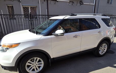 Ford Explorer VI, 2012 год, 1 600 000 рублей, 2 фотография