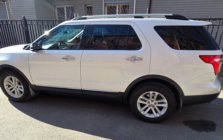 Ford Explorer VI, 2012 год, 1 600 000 рублей, 3 фотография