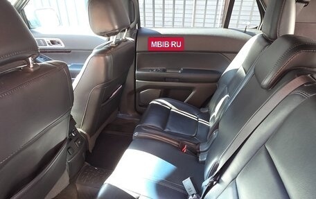 Ford Explorer VI, 2012 год, 1 600 000 рублей, 8 фотография