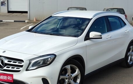 Mercedes-Benz GLA, 2019 год, 2 350 000 рублей, 3 фотография