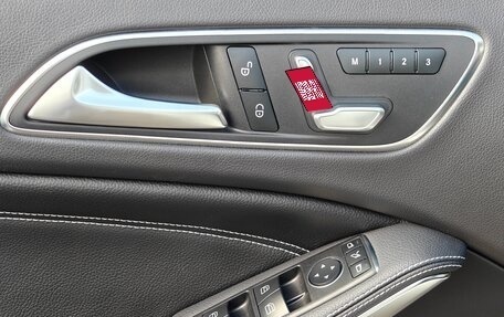 Mercedes-Benz GLA, 2019 год, 2 350 000 рублей, 24 фотография