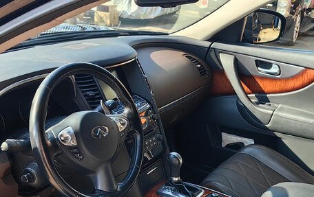 Infiniti FX II, 2012 год, 2 200 000 рублей, 9 фотография