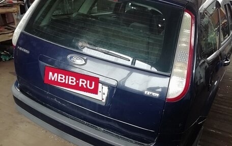 Ford Focus II рестайлинг, 2006 год, 250 000 рублей, 33 фотография