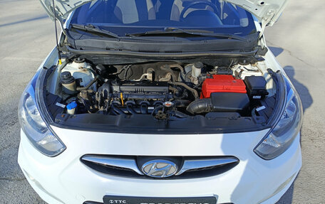 Hyundai Solaris II рестайлинг, 2013 год, 680 000 рублей, 11 фотография