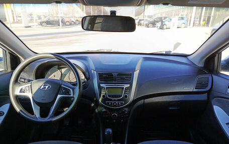 Hyundai Solaris II рестайлинг, 2013 год, 680 000 рублей, 17 фотография