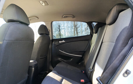 Hyundai Solaris II рестайлинг, 2013 год, 680 000 рублей, 15 фотография