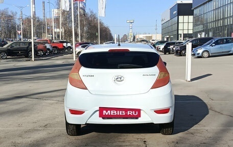 Hyundai Solaris II рестайлинг, 2013 год, 680 000 рублей, 7 фотография