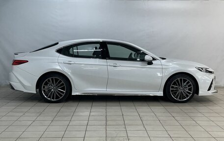 Toyota Camry, 2025 год, 4 490 000 рублей, 9 фотография